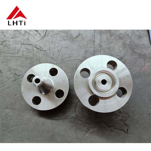 Son şirket haberleri Lihua Titanyum: Titanyum Flanges'in Üstünlüğü ve Uluslararası Varlığını Genişletme
